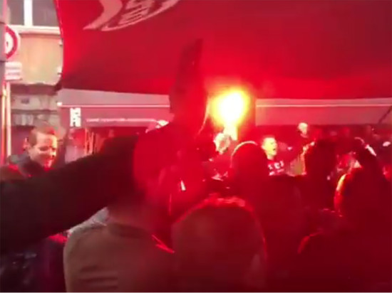 OL-Ajax : les supporters néerlandais ont enflammé le centre de Lyon (VIDEO)