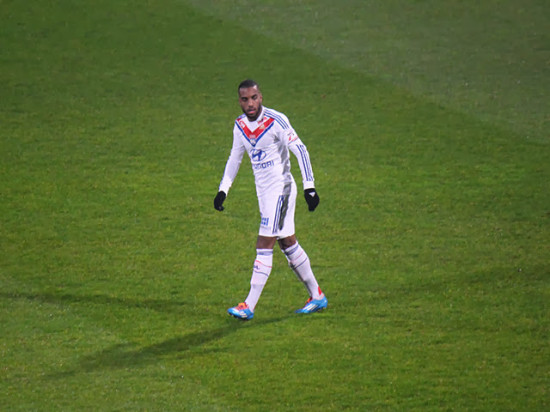 OL : Lacazette deuxième meilleur buteur de Ligue 1