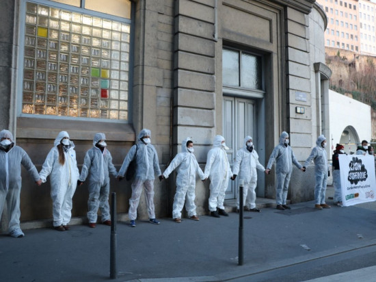 Lyon : un cordon sanitaire installé devant l’école Michel Servet