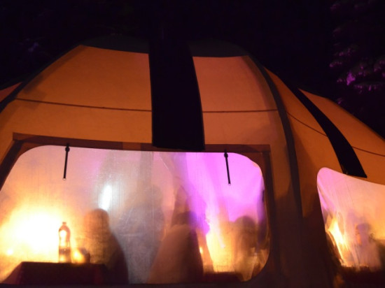 Une vingtaine de vacanciers lyonnais intoxiqués au monoxyde de carbone lors de leur réveillon de Noël Une vingtaine de vacanciers lyonnais intoxiqués au monoxyde de carbone lors de leur réveillon de Noël