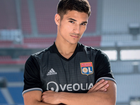 Le maillot third de l'OL dévoilé mercredi face à Lille Le maillot third de l'OL dévoilé mercredi face à Lille