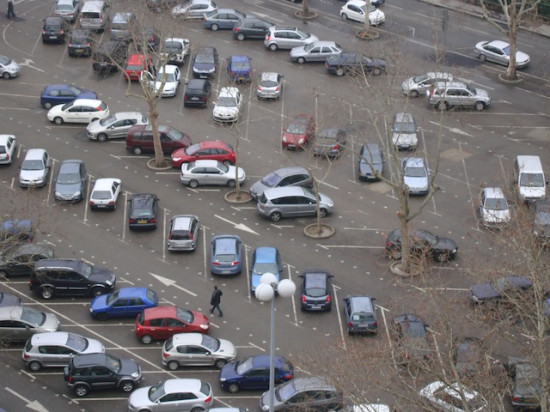 Le stationnement en question à Villeurbanne