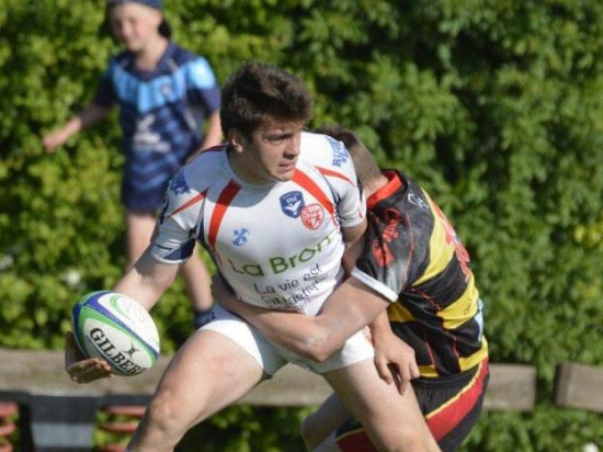 Lyon : le rugbyman hospitalis&eacute; a &eacute;t&eacute; amput&eacute; de sa seconde jambe