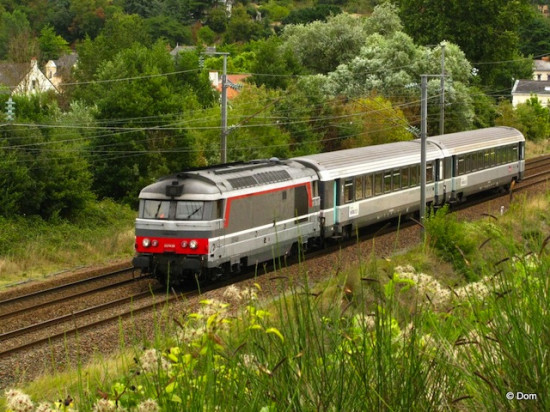 Un train Marseille - Lyon pris pour cible dimanche après-midi Un train Marseille - Lyon pris pour cible dimanche après-midi