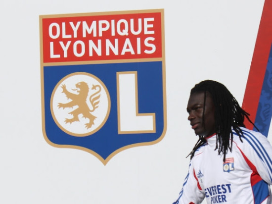 Un club prestigieux se penche (enfin) sur Bafé Gomis Un club prestigieux se penche (enfin) sur Bafé Gomis