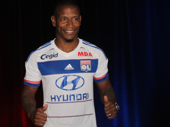 A l'OL, Claudio Beauvue portera le prestigieux numéro 9