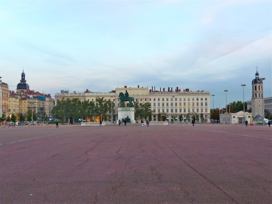 Lyon propose un tour du monde ce week-end sur la place Bellecour