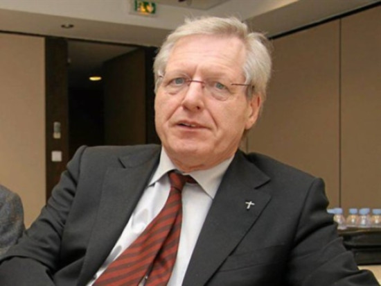 Enfants mal logés : le père Devert lance un appel aux propriétaires de logements vacants Enfants mal logés : le père Devert lance un appel aux propriétaires de logements vacants