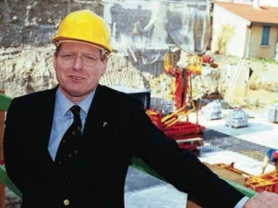 Le Père Devert s’indigne contre « les rentes foncières »