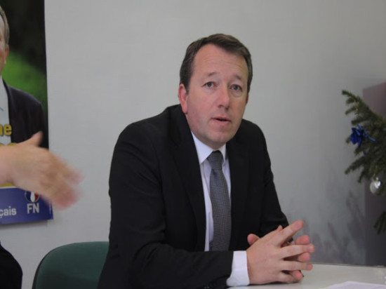 Pour Boudot (FN), Collomb est "parfaitement compatible avec l’UMP de Havard" Pour Boudot (FN), Collomb est "parfaitement compatible avec l’UMP de Havard"