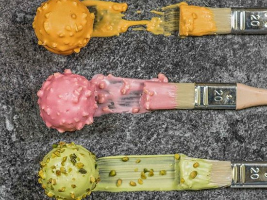 "Bubble Cake", la nouvelle friandise de Jérôme De Oliveira, ce Lyonnais devenu champion du monde de pâtisserie "Bubble Cake", la nouvelle friandise de Jérôme De Oliveira, ce Lyonnais devenu champion du monde de pâtisserie