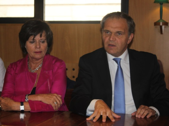 Sénatoriales dans le Rhône : la liste de Buffet et Lamure (UMP) espère quatre sièges