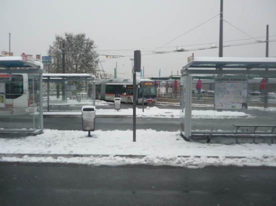 Neige : le plan intempéries déclenché dans la région lyonnaise Neige : le plan intempéries déclenché dans la région lyonnaise