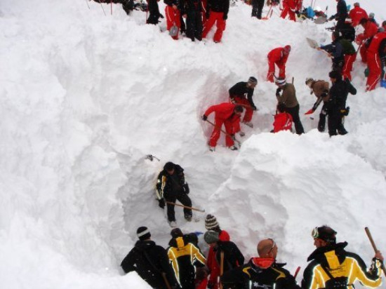 Le skieur britannique est décédé des suites de ses blessures lundi