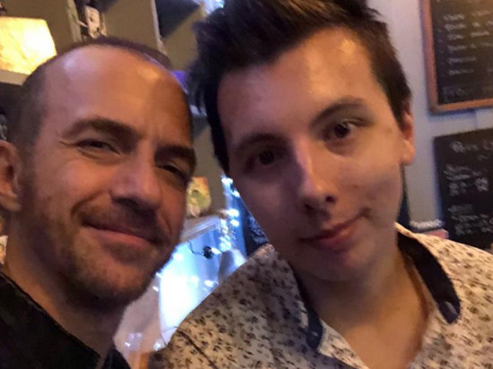 "J'ai rencontré un héros" : quand Calogero prend la pose avec Marin