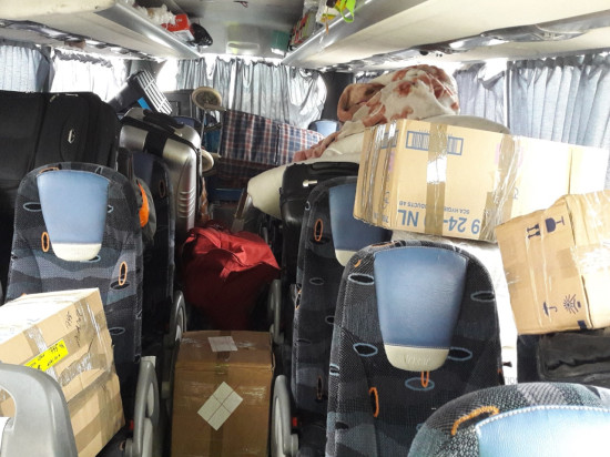 Lyon : un autocar en direction du Maroc intercepté avec plus de 3400 kg d'excédents