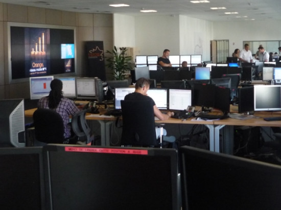 Le centre de supervision d'Orange à Lyon, "c'est la tour de contrôle du réseau"