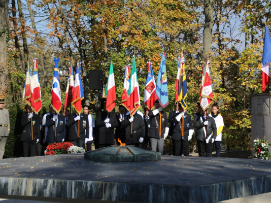 En ce 11 novembre, Lyon célèbre "tous les morts pour la France"