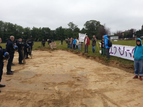Accès au Grand Stade de l'OL : le chantier stoppé après une action des opposants Accès au Grand Stade de l'OL : le chantier stoppé après une action des opposants