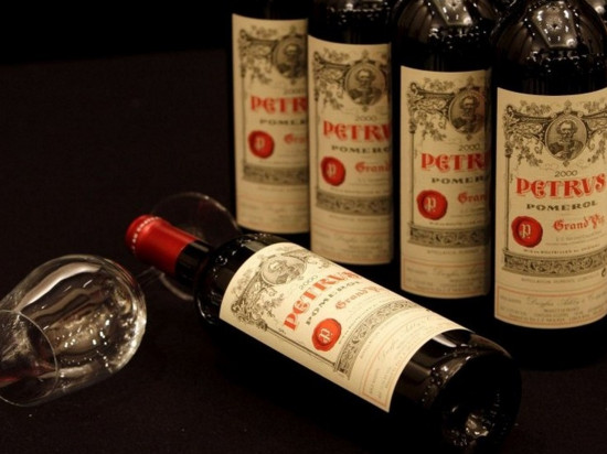 Beaujolais : le négociant en vin condamné pour ne jamais avoir livré des bouteilles de Château Pétrus