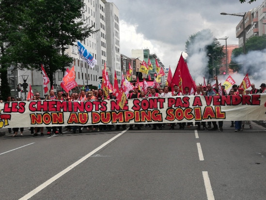 300 cheminots défilent à Lyon contre le dumping social