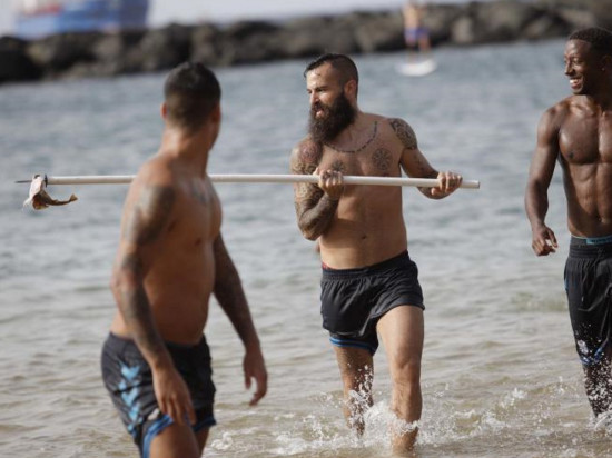 Un ancien joueur de l’OL tue un requin menacé en Espagne