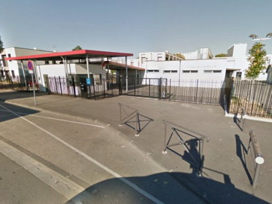 Vaulx-en-Velin : le collège Henri Barbusse occupé par le personnel