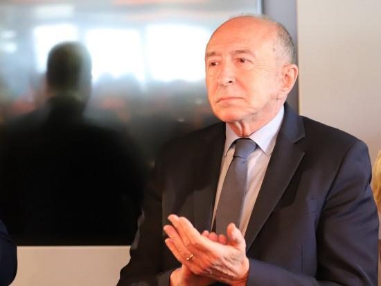 Lyon : Gérard Collomb pense que "le masque deviendra obligatoire dans certains lieux"
