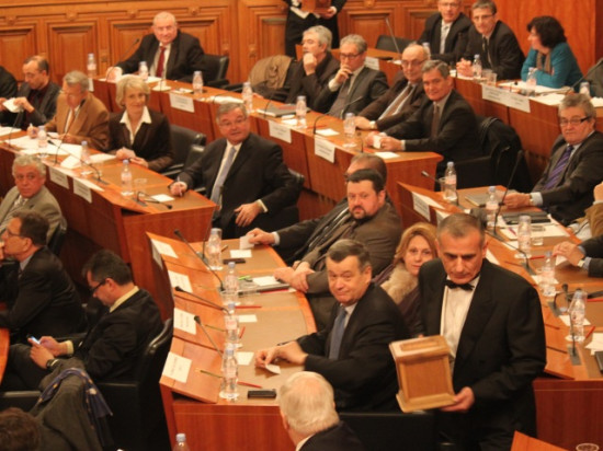 Grand Stade de l'OL : vers un retrait de la garantie financière du Conseil Général ?