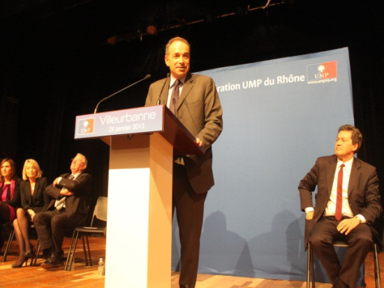 Municipales à Lyon : Copé appelle "chacun à prendre ses responsabilités"