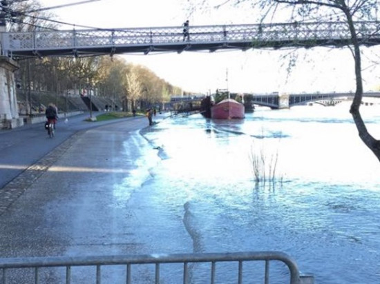 Les crues chamboulent l’organisation des Lyonnais