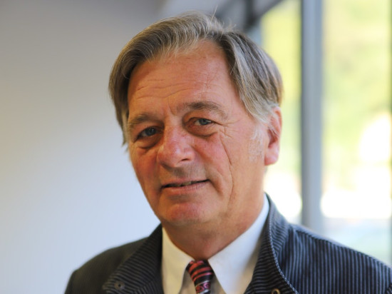 Cyrille Isaac-Sibille regrette la création d'un neuvième groupe à l'Assemblée Nationale