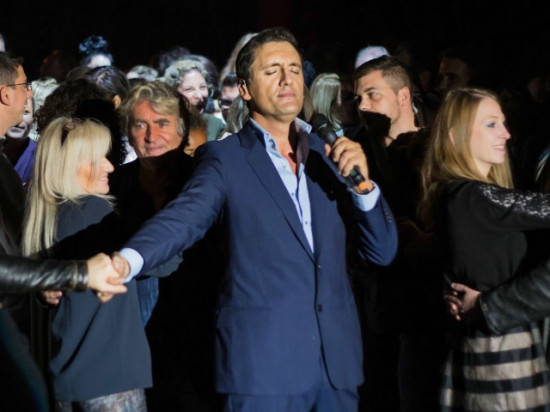 Dany Brillant, Mickaël Miro et d'autres ont enflammé la piste du cirque Medrano pour MFM Radio