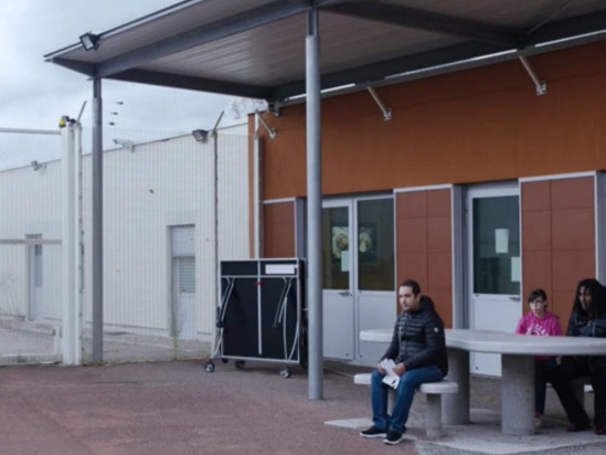 Raymond Depardon au Festival de Cannes pour 12 JOURS, tourné au Vinatier