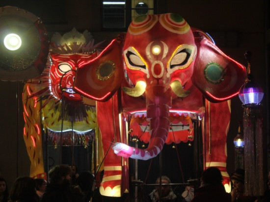 Fête des Lumières : la sarabande des animaux se prépare à défiler Fête des Lumières : la sarabande des animaux se prépare à défiler