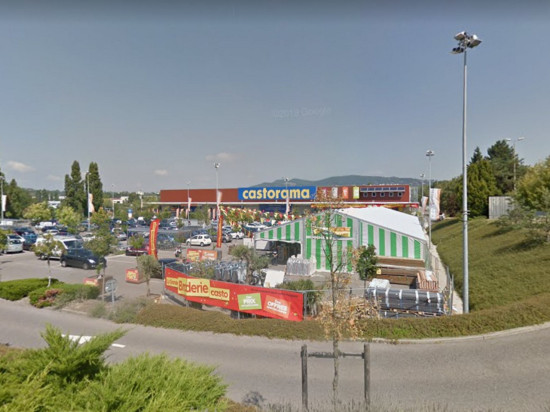 Près de Lyon : les magasins Castorama en grève