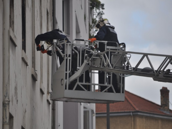 Incendie dans un squat du 8e arrondissement : pas d'autres victimes dans les décombres