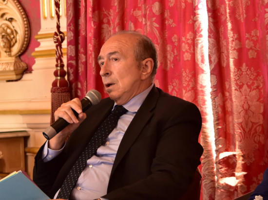 Gerland : Gérard Collomb réduit le nombre de concerts à cinq par an, pour contenter Aulas