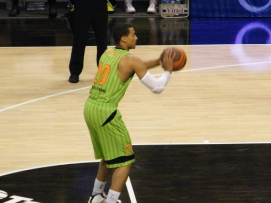 L'ASVEL orpheline de ses stars s'impose &agrave; Hy&egrave;res