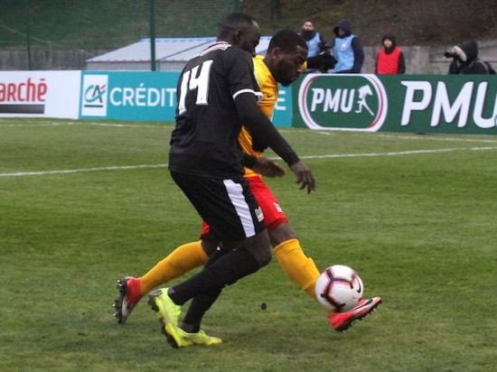 Sale soirée pour Lyon Duchère (0-1) et le FCVB (1-1) Sale soirée pour Lyon Duchère (0-1) et le FCVB (1-1)