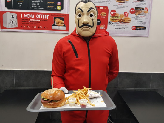 A Villeurbanne, un fast-food détourne l'univers de La Casa De Papel