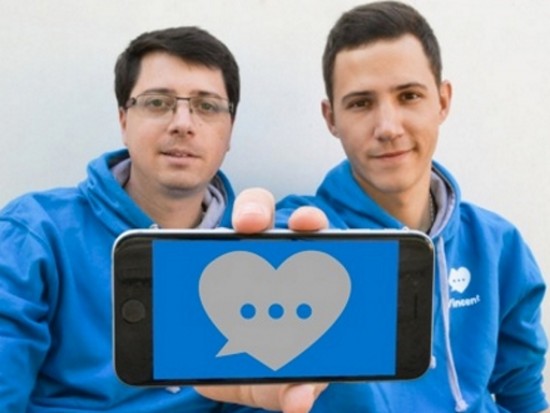 Elly, la nouvelle love coach de Facebook arrive à Lyon