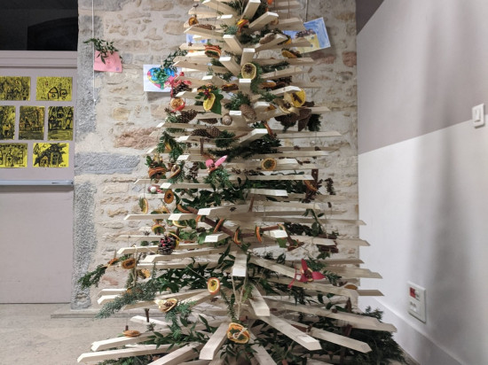 Lyon : réactions mitigées au "sapin Zézette" du maire du 4e arrondissement