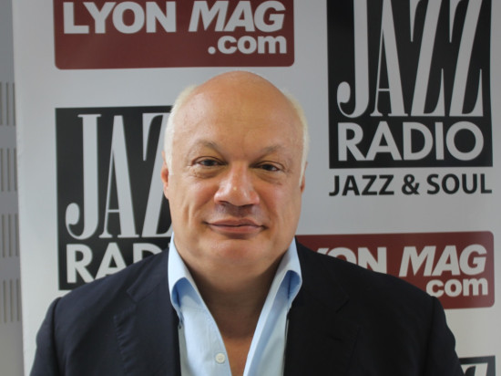 Eric-Emmanuel Schmitt : "La foi, c’est le silence intérieur, pas le bruit" Eric-Emmanuel Schmitt : "La foi, c’est le silence intérieur, pas le bruit"