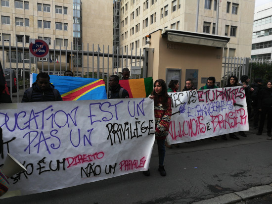 Lyon : manifestation des étudiants étrangers contre la hausse de leurs frais d’inscription Lyon : manifestation des étudiants étrangers contre la hausse de leurs frais d’inscription