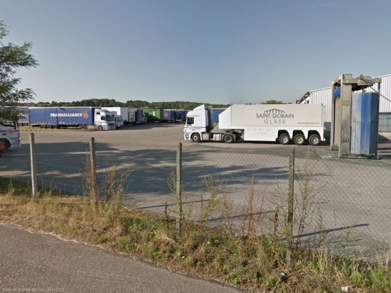 Saint-Priest : Pronostic vital engagé pour un ouvrier écrasé par la cabine d'un camion