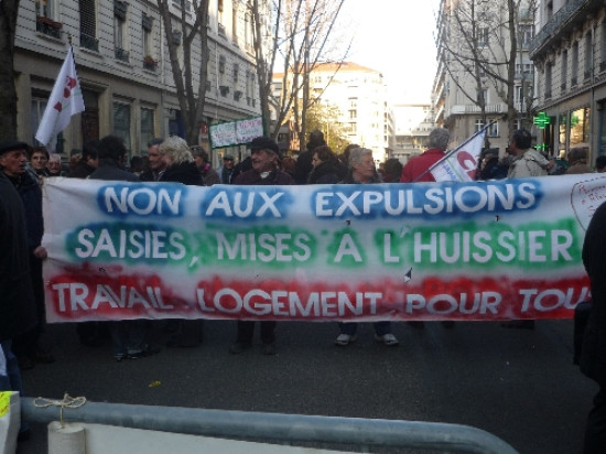 Le  Réseau éducation sans frontières manifeste à Lyon