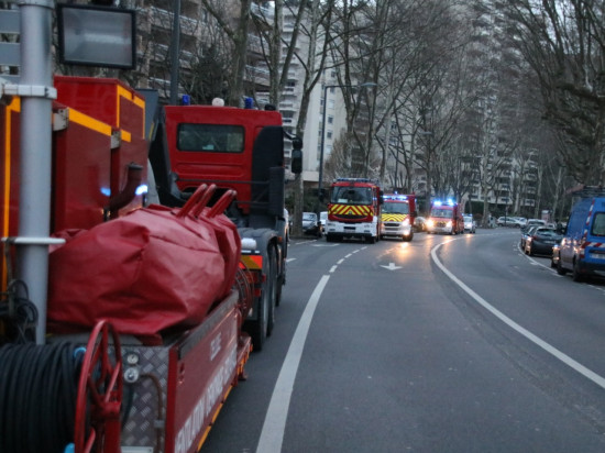 Lyon : trois incendies de voitures dans des parkings souterrains dans la même nuit