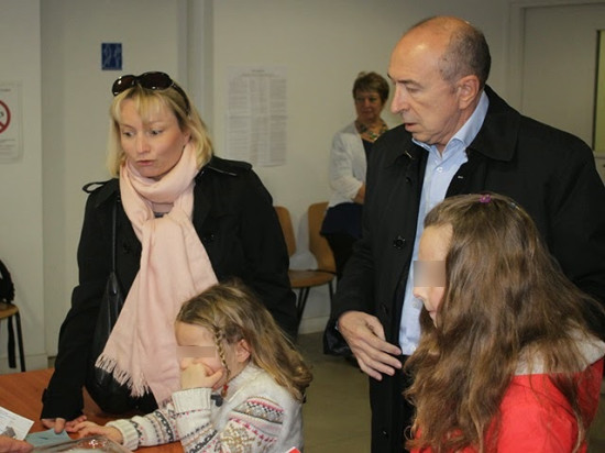 Rythmes scolaires à Lyon : Collomb devait-il scolariser ses filles dans le public ?