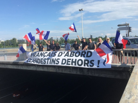 La responsable RN du Rhône convoquée pour une banderole "Clandestins dehors"
